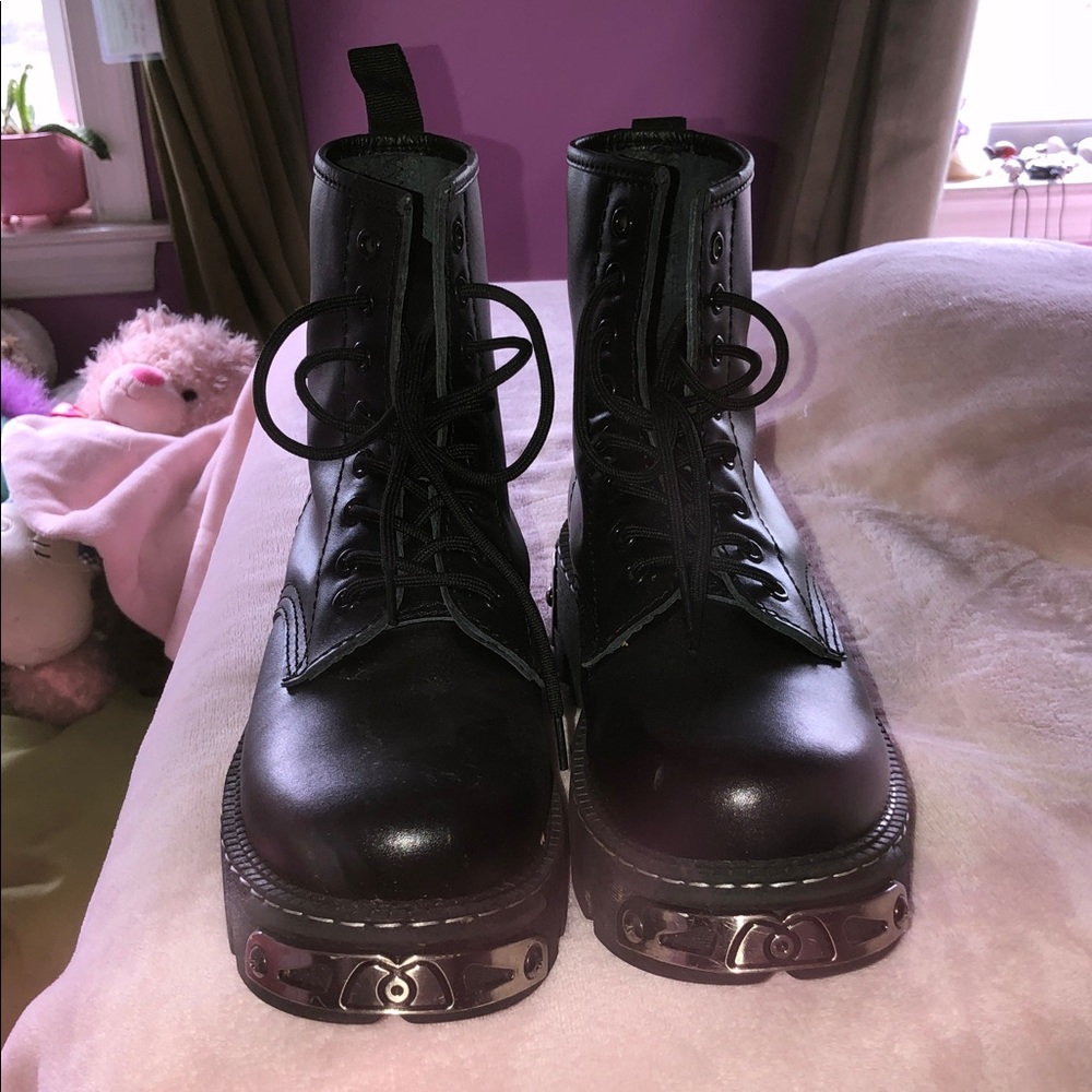Black Leather Women's Boots